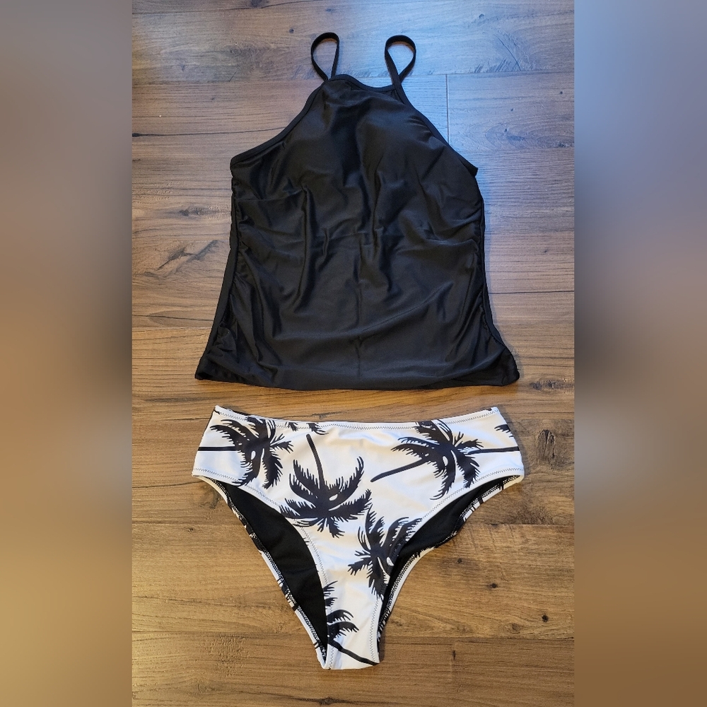 NWT BeachSissi Leaf Print Tummy Control Tankini Set Size M Black